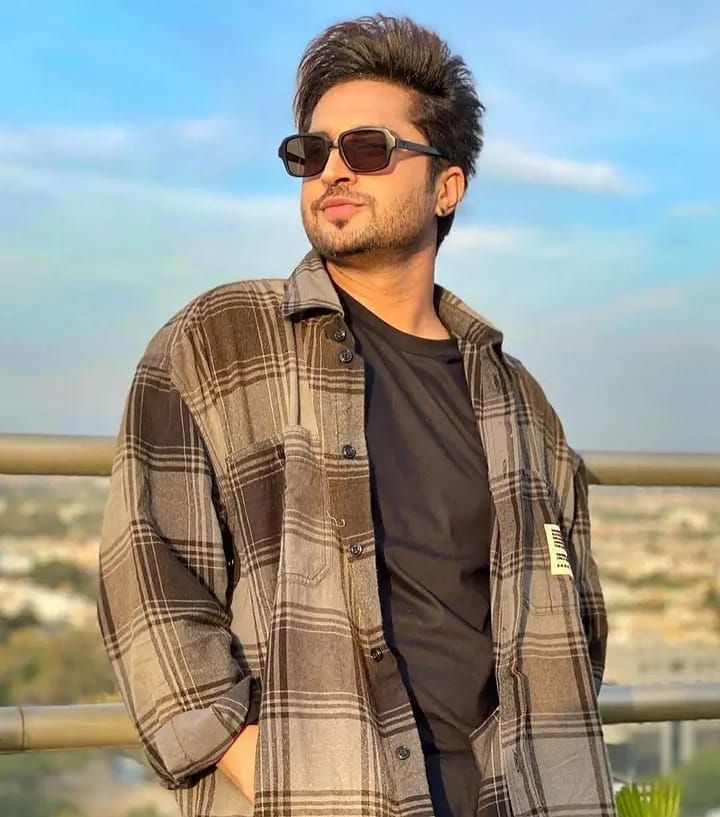 Jassi Gill Biography - Age,Height,Family,Wife,More - WikiBlogon